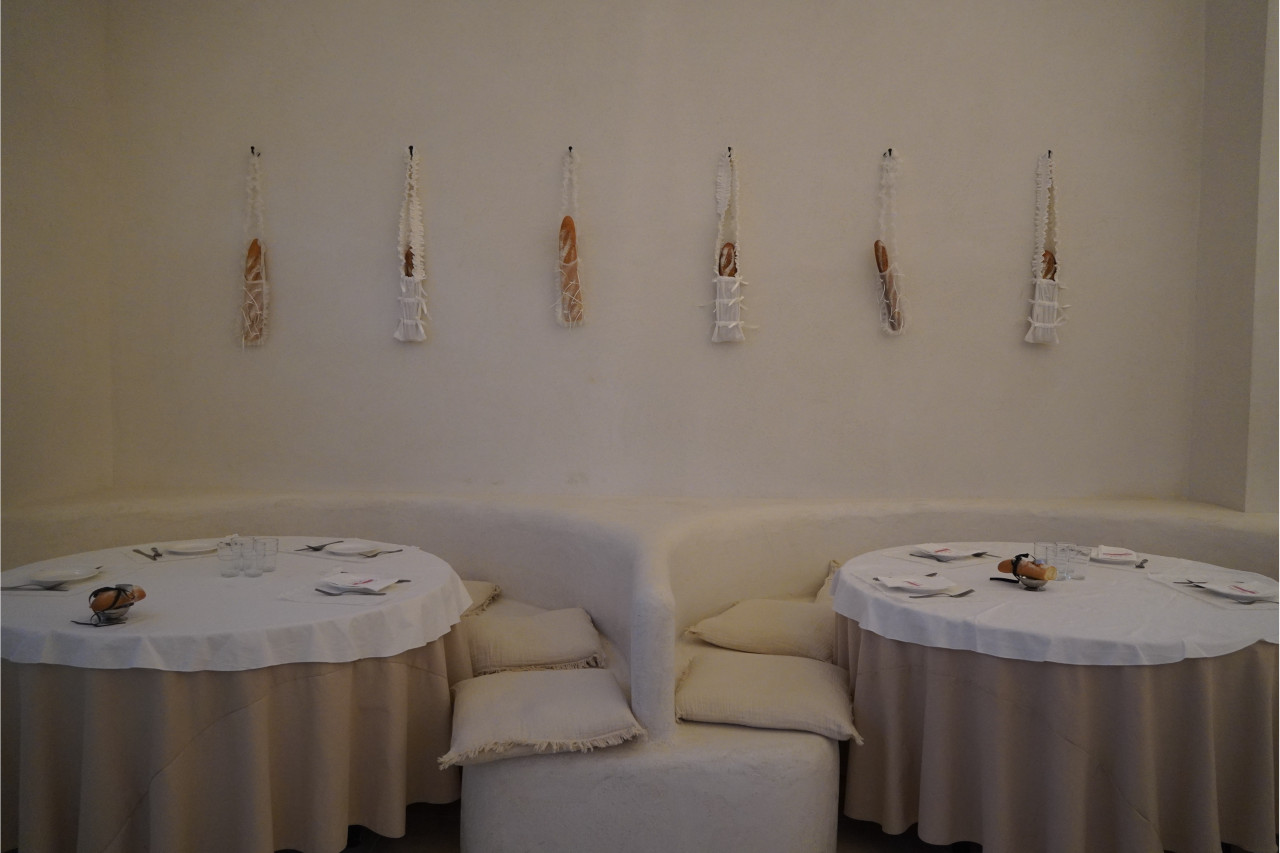 Les Baguettes dining room